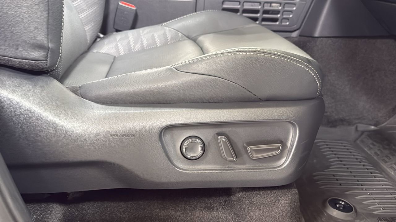 Certified 2025 Toyota 4Runner TRD Off-Road Premium image 20