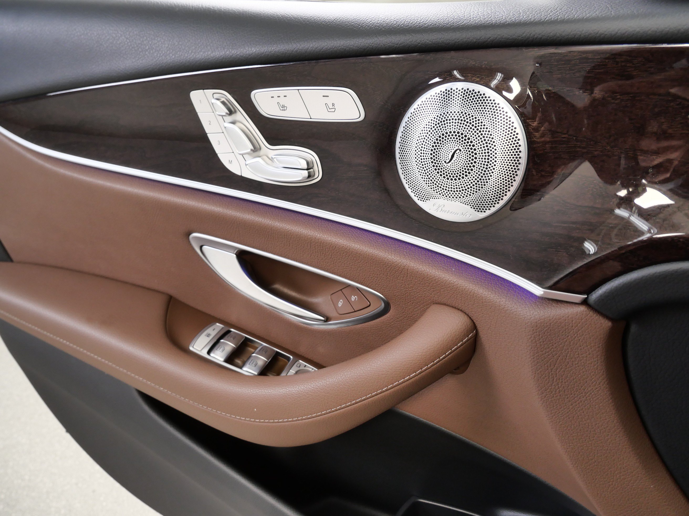 Used 2020 Mercedes-Benz E 350 4MATIC Sedan image 30