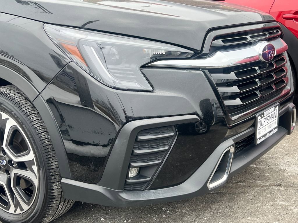 Used 2023 Subaru Ascent Touring image 5