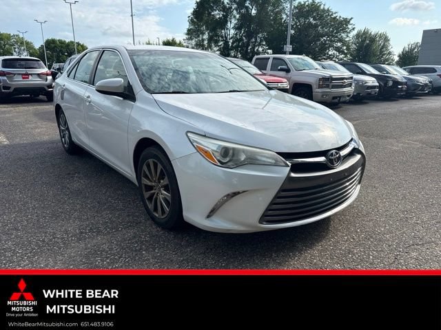 Used 2015 Toyota Camry XLE FWD image 1
