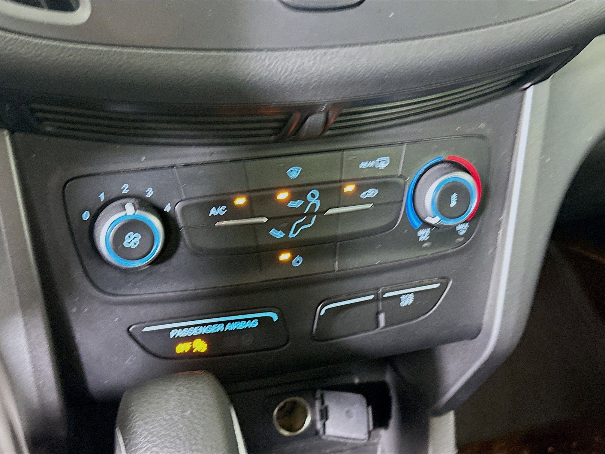 Used 2019 Ford Escape S image 23