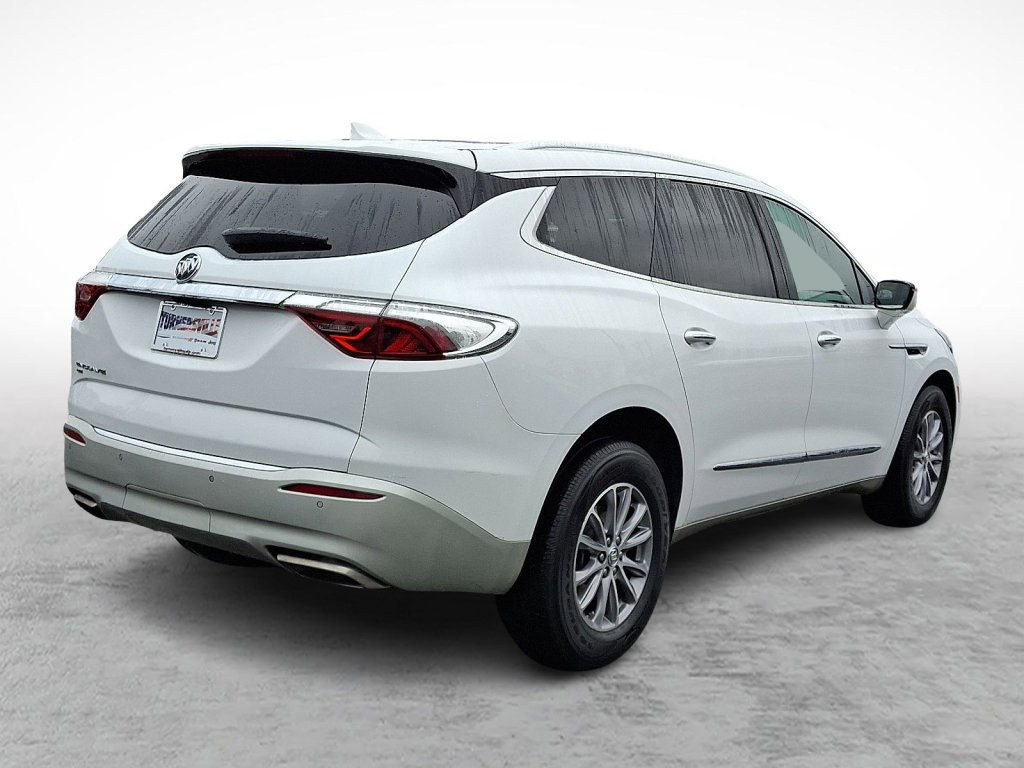 Used 2024 Buick Enclave Premium image 5