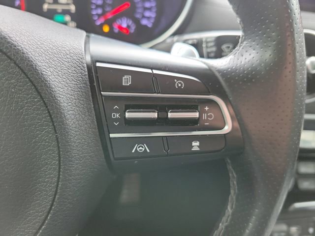Used 2022 Kia Stinger GT-Line w/ Sun & Sound Package RWD image 31