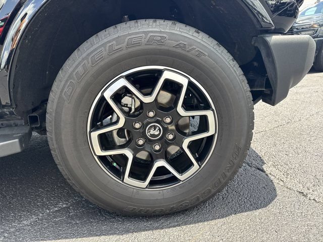 Used 2022 Ford Bronco Outer Banks AWD/4WD image 15