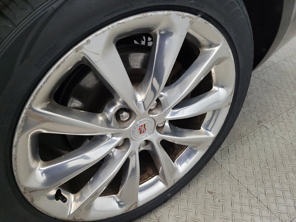 Used 2013 Cadillac XTS Premium image 31