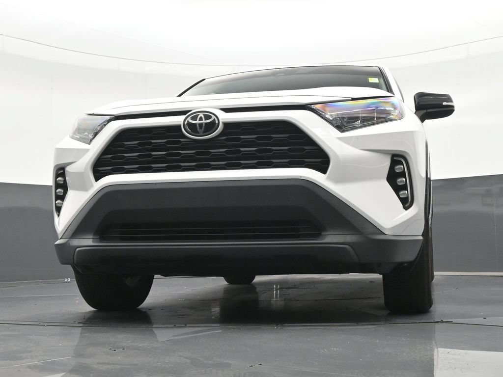 Used 2022 Toyota RAV4 LE FWD image 30
