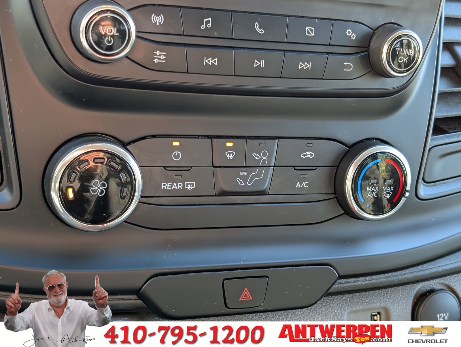 Used 2024 Ford Transit 250 Low Roof w/ Exterior Upgrade Package image 22