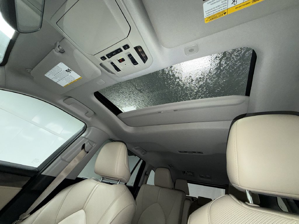 Certified 2024 Toyota Highlander Limited AWD/4WD image 21