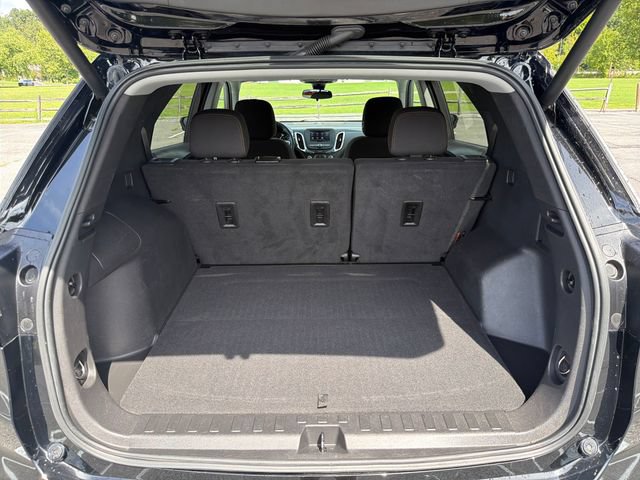 Used 2023 Chevrolet Equinox LT AWD/4WD image 9