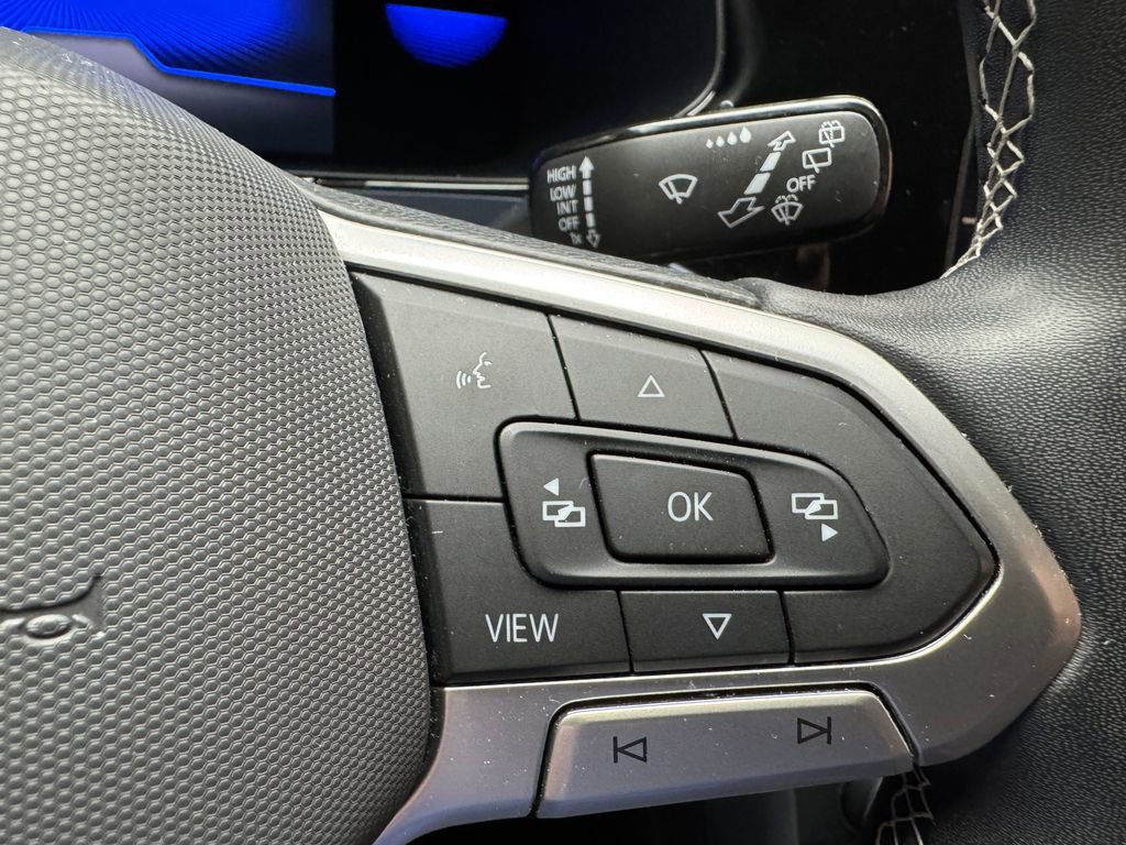 Used 2022 Volkswagen Taos SE image 14