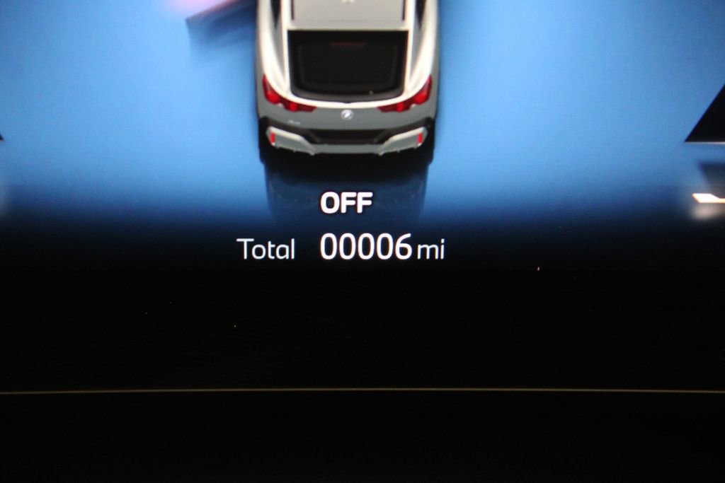 New 2026 BMW X2 xDrive28i image 2