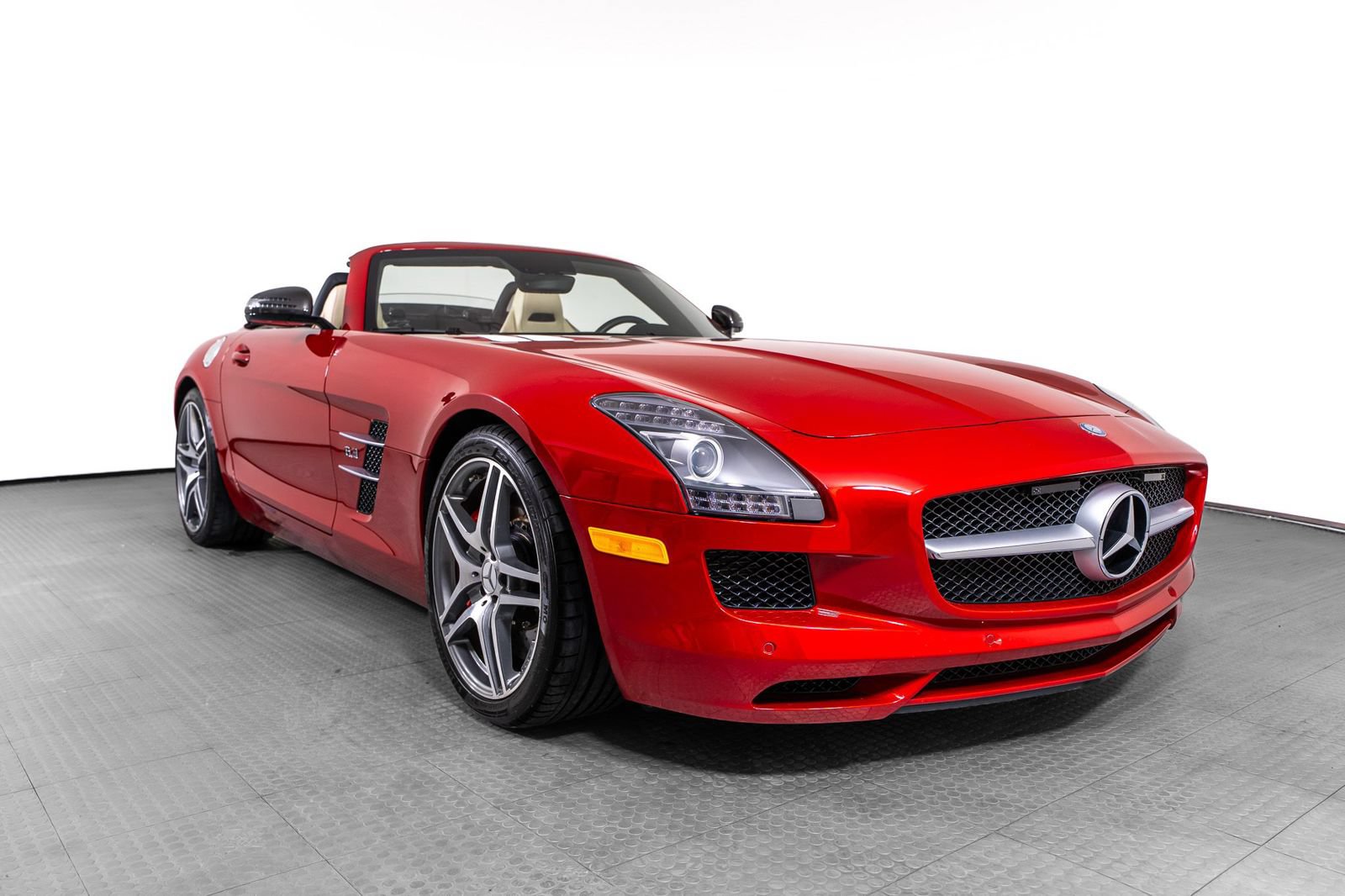 Used 2012 Mercedes-Benz SLS AMG Roadster image 7
