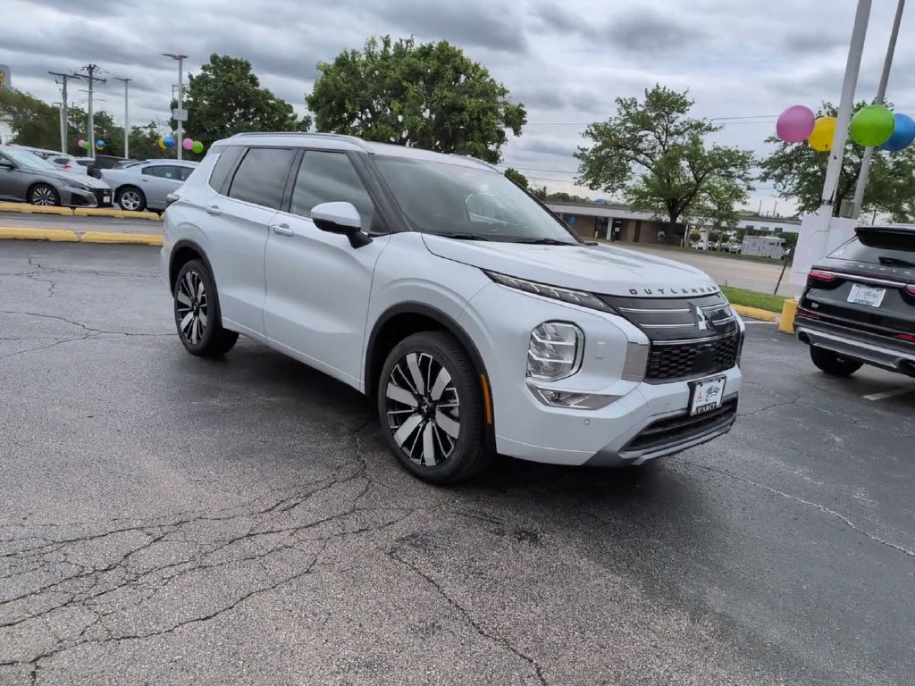 New 2026 Mitsubishi Outlander SEL AWD/4WD image 2