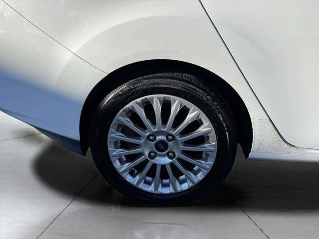 Used 2014 Ford Fiesta Titanium FWD image 49