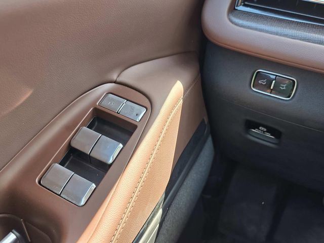 Certified 2025 Lincoln Navigator Reserve image 17