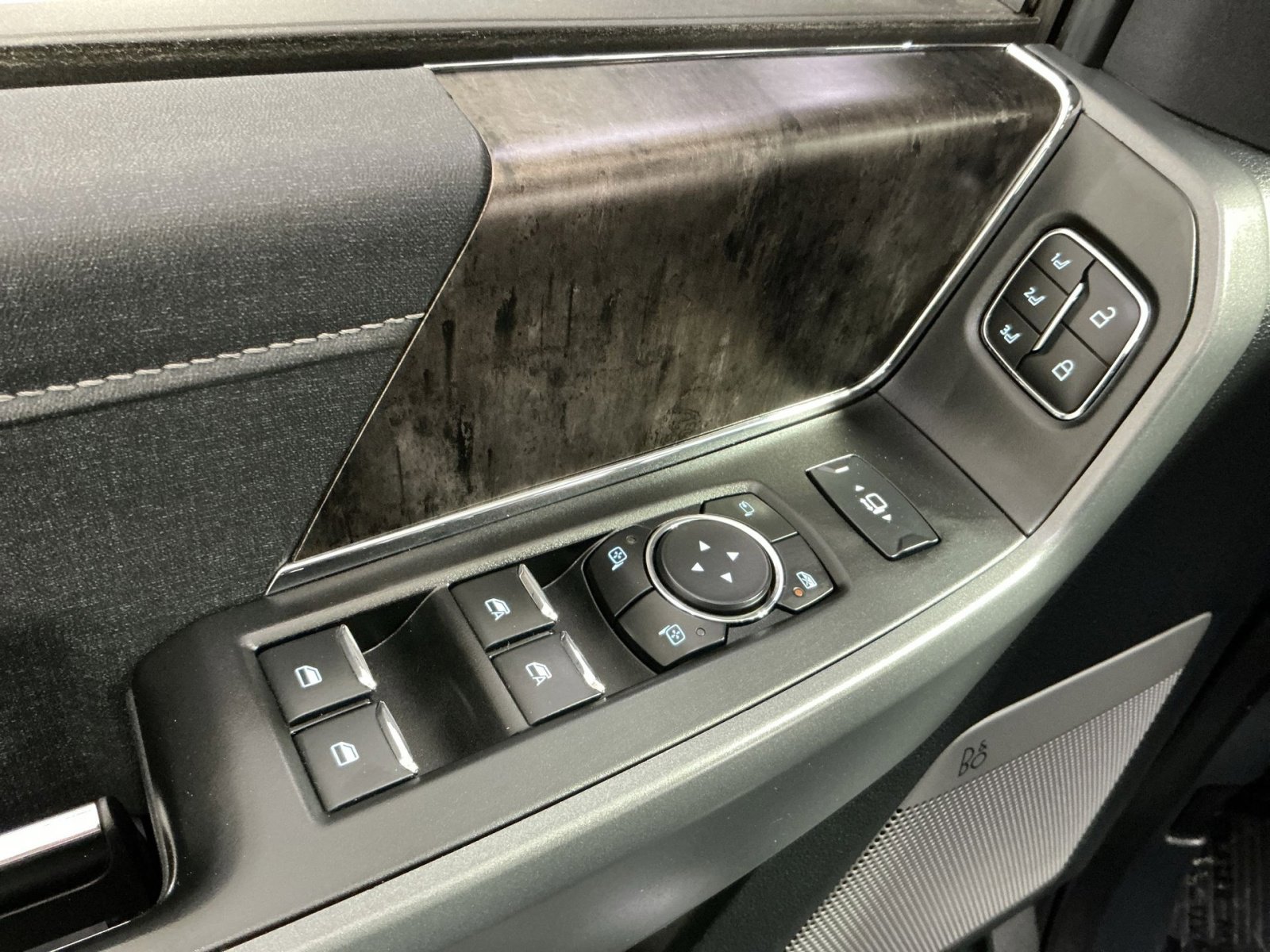 Used 2023 Ford F350 Lariat w/ Sport Appearance Package image 23