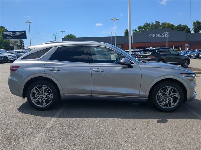 Used 2023 Genesis GV70 2.5T w/ Advanced Package image 3