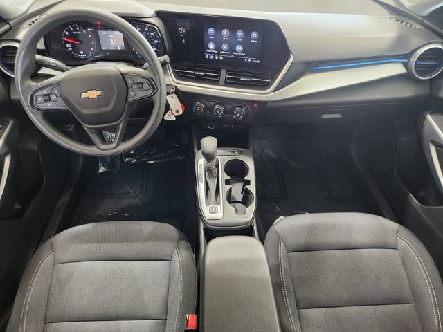 Used 2026 Chevrolet Trax LS FWD image 27