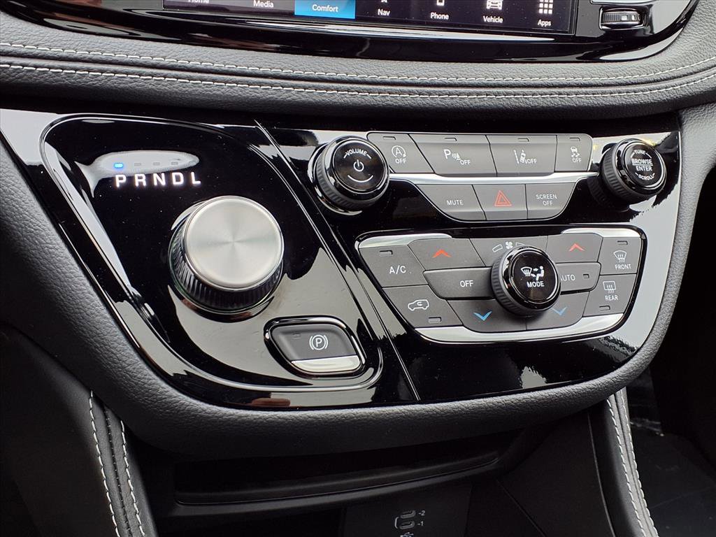 New 2026 Chrysler Pacifica Limited w/ S Appearance Package image 14