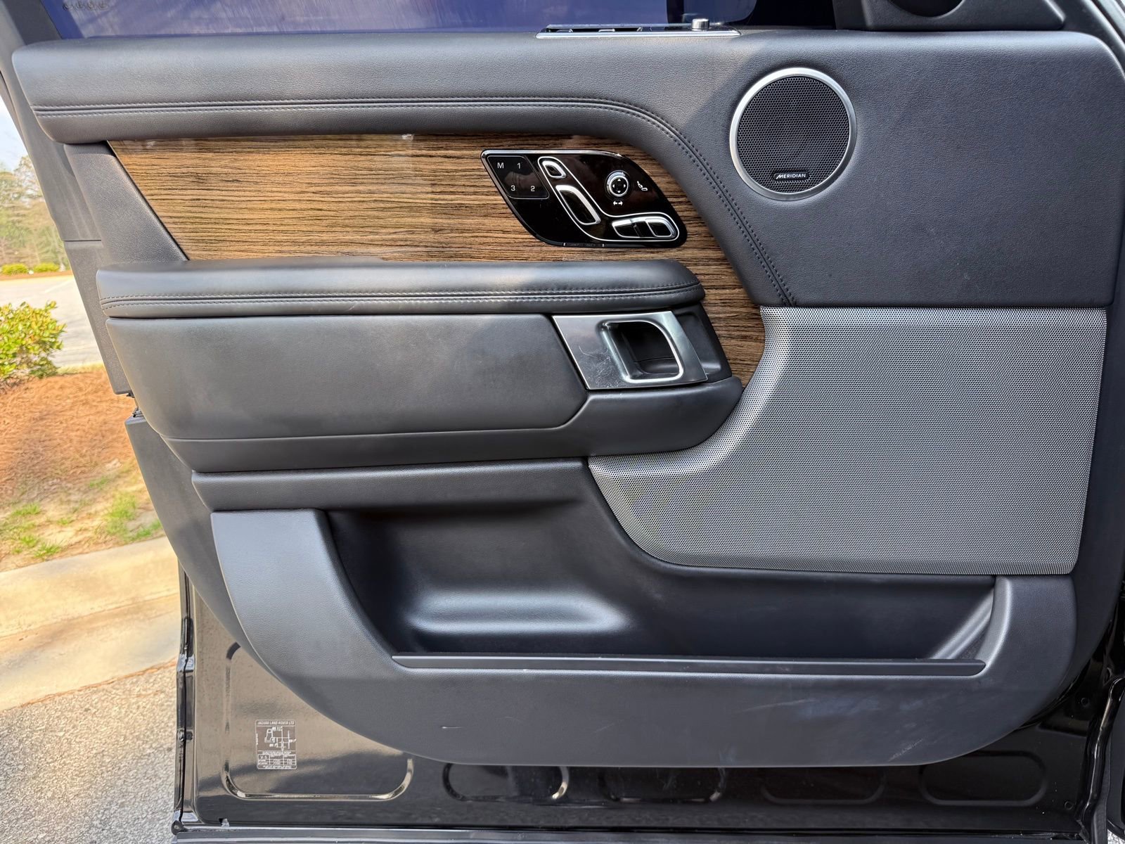 Used 2018 Land Rover Range Rover Supercharged image 45