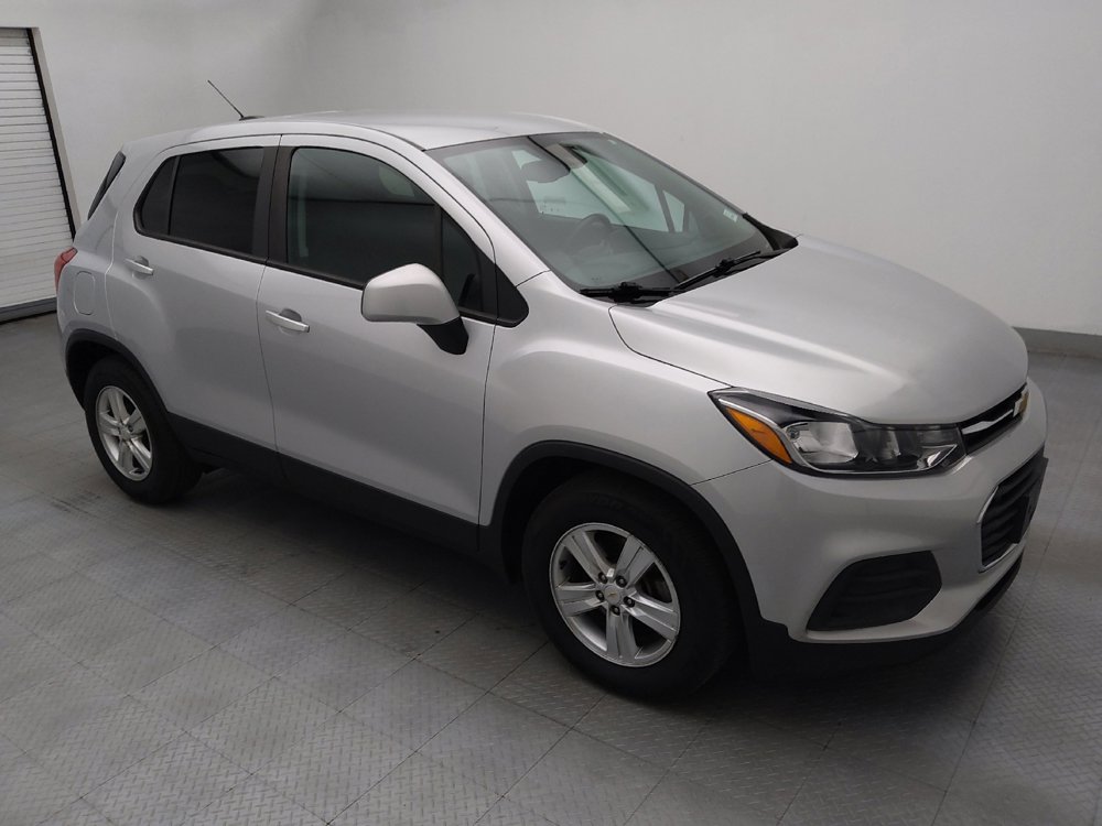 Used 2020 Chevrolet Trax LS w/ Tint and Cruise Package FWD image 11