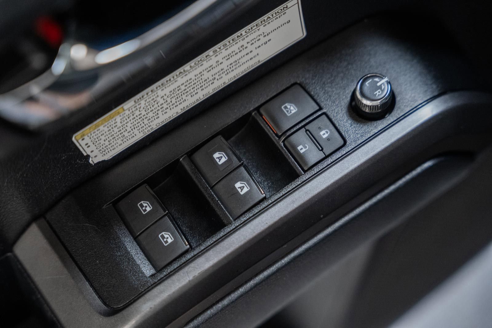 Used 2017 Toyota Tacoma TRD Off-Road w/ Tow Package (A/T) image 46