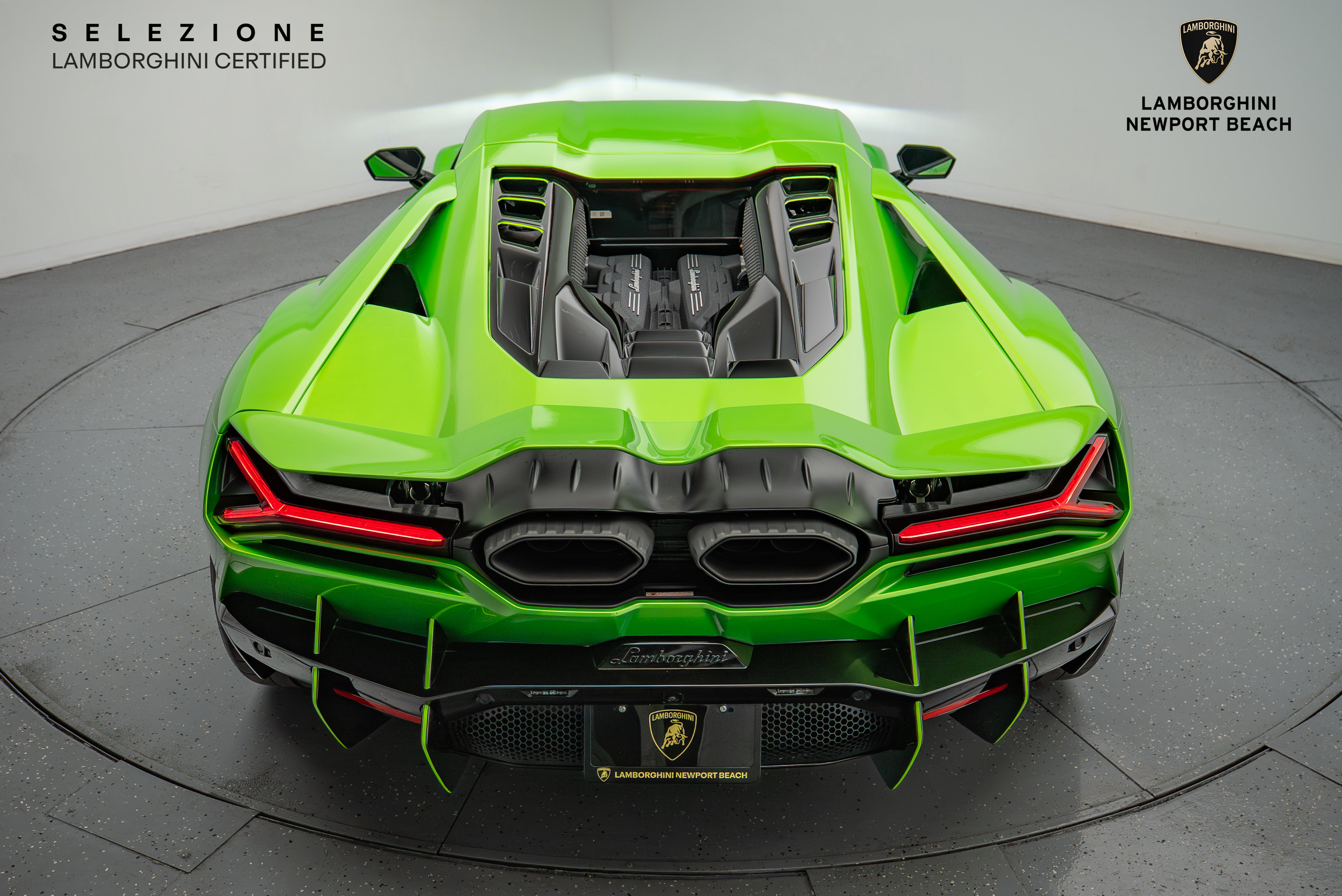 Used 2024 Lamborghini Revuelto AWD/4WD image 18