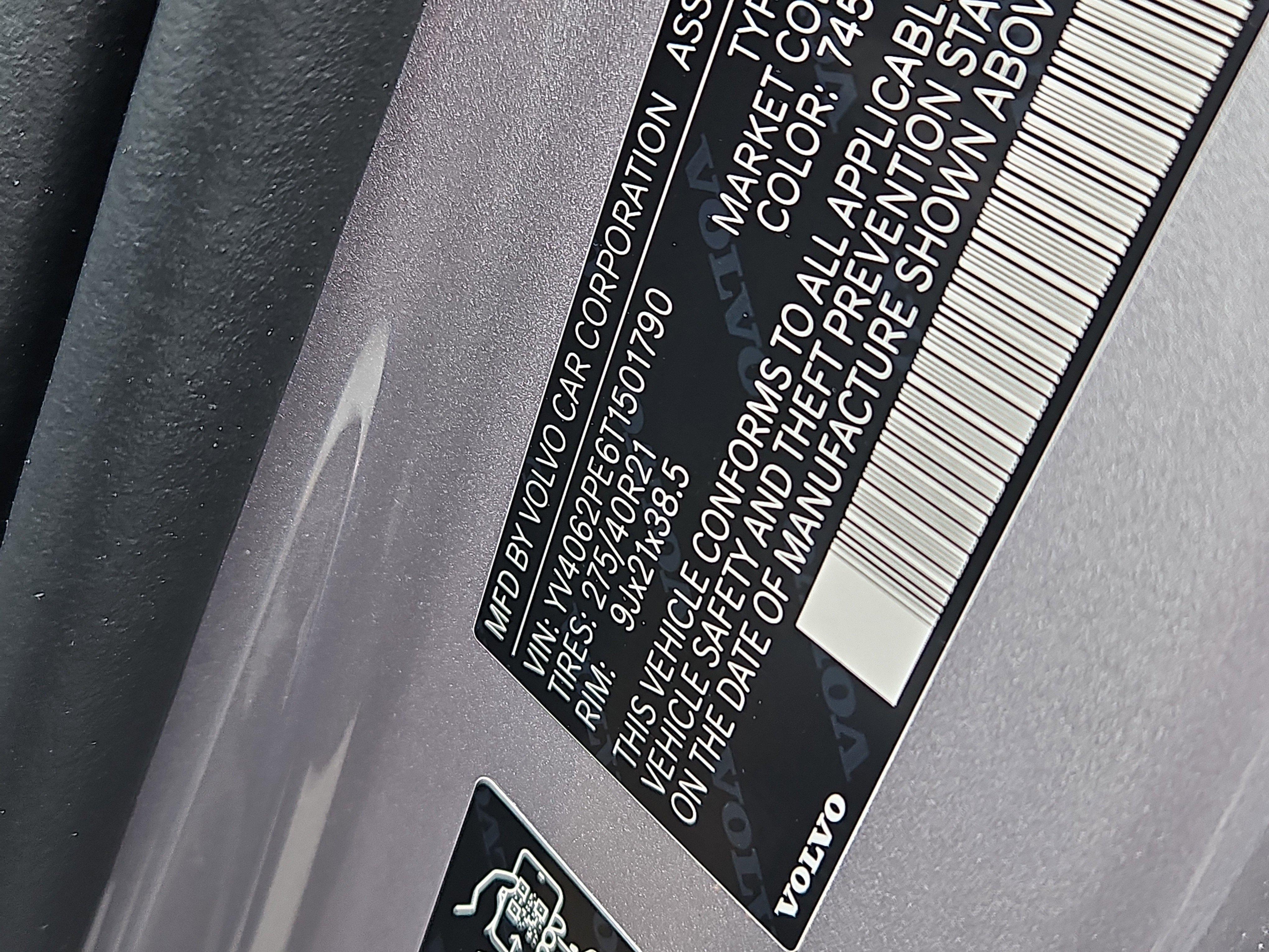 New 2026 Volvo XC90 B6 Plus w/ Protection Package Premier image 5