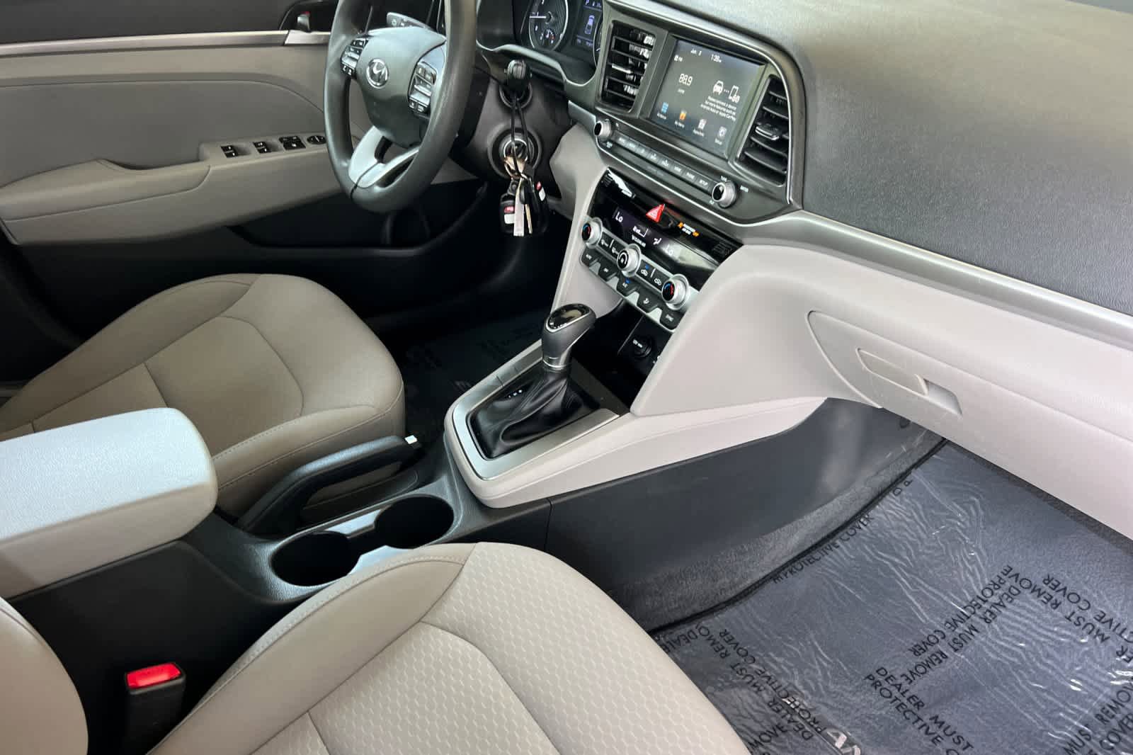 Used 2020 Hyundai Elantra SEL FWD image 15