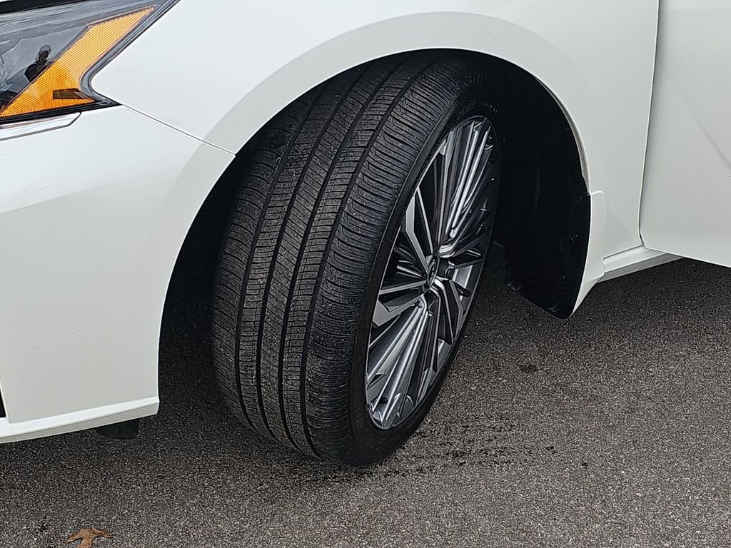 Used 2025 Nissan Altima 2.5 SL image 36