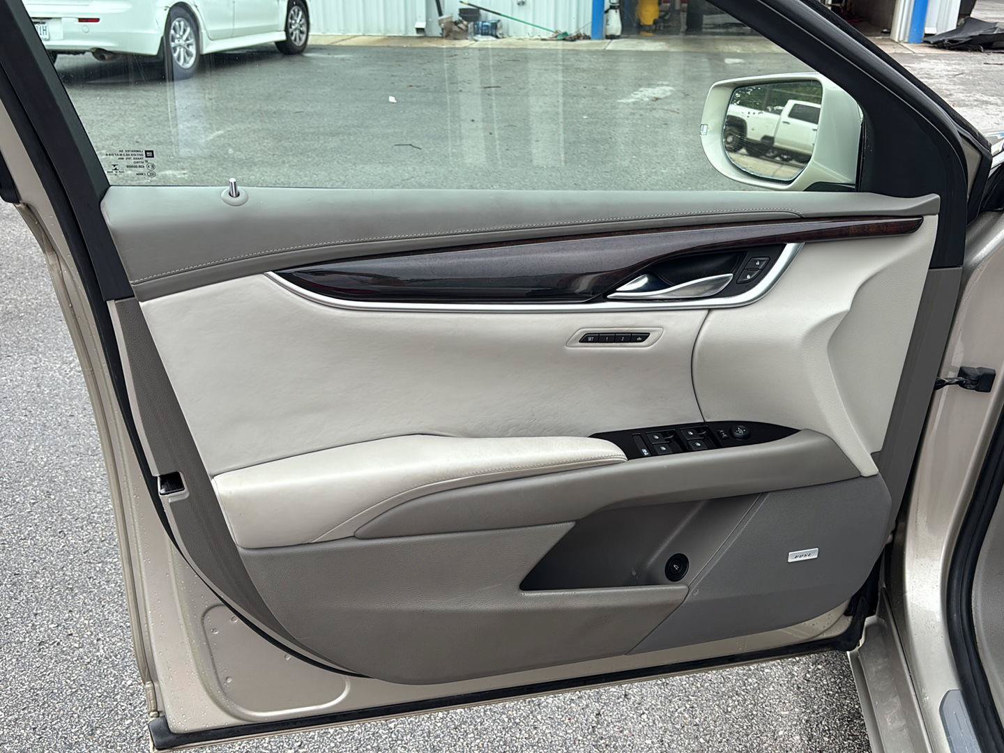Used 2014 Cadillac XTS Platinum AWD/4WD image 15
