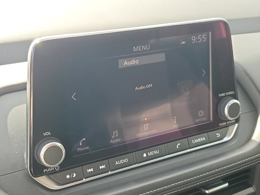 Certified 2024 Nissan Rogue SV FWD image 25