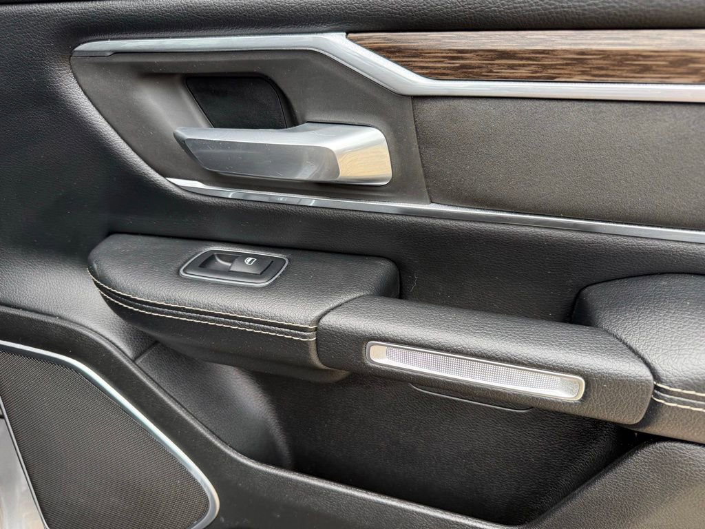Used 2019 RAM 1500 Laramie RWD image 37
