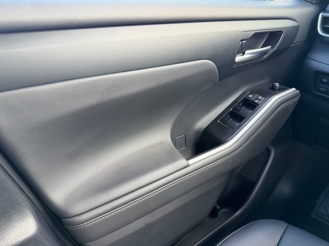 Certified 2026 Toyota Highlander XLE AWD/4WD image 31