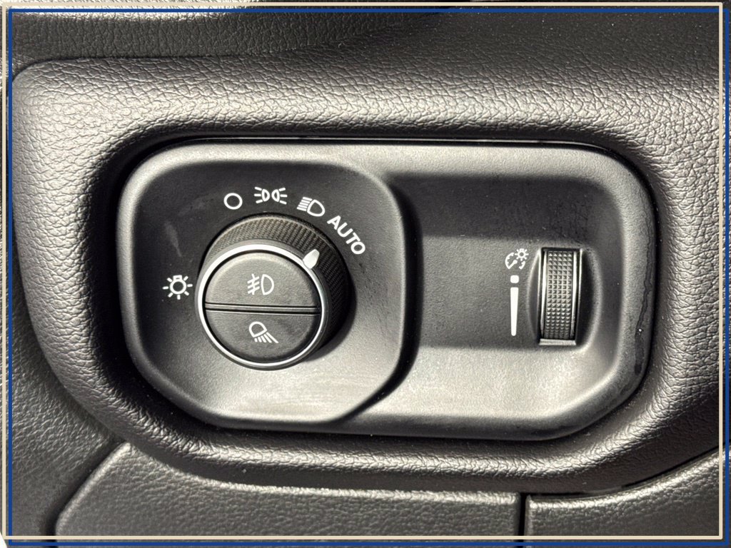 Certified 2024 RAM 2500 Big Horn w/ Safety Group AWD/4WD image 24
