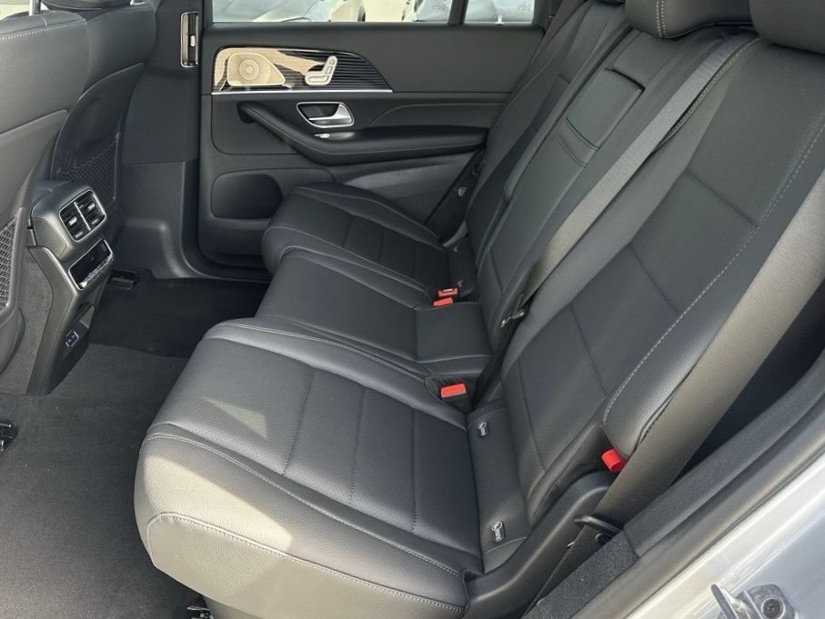 New 2025 Mercedes-Benz GLC 43 AMG 4MATIC Coupe image 26
