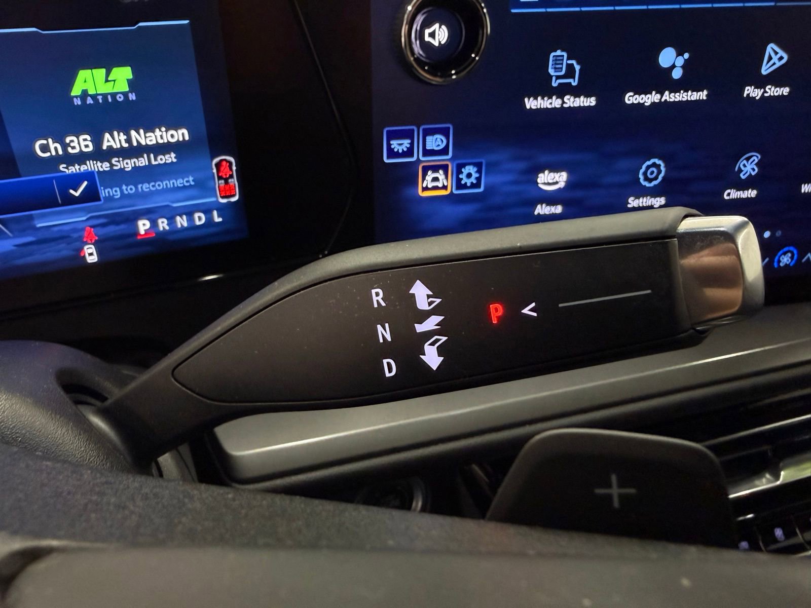 Used 2024 Chevrolet Traverse LS image 15