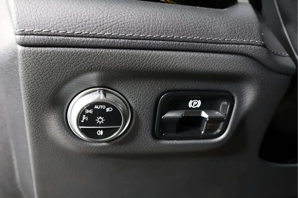Used 2022 Mercedes-Benz EQS 450+ Sedan image 20