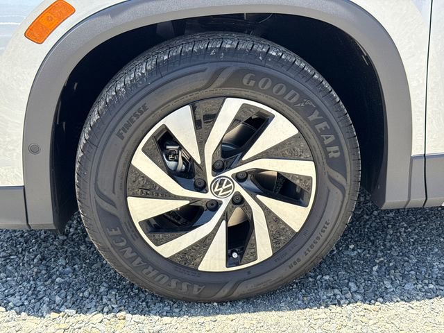 New 2025 Volkswagen Tiguan S image 10