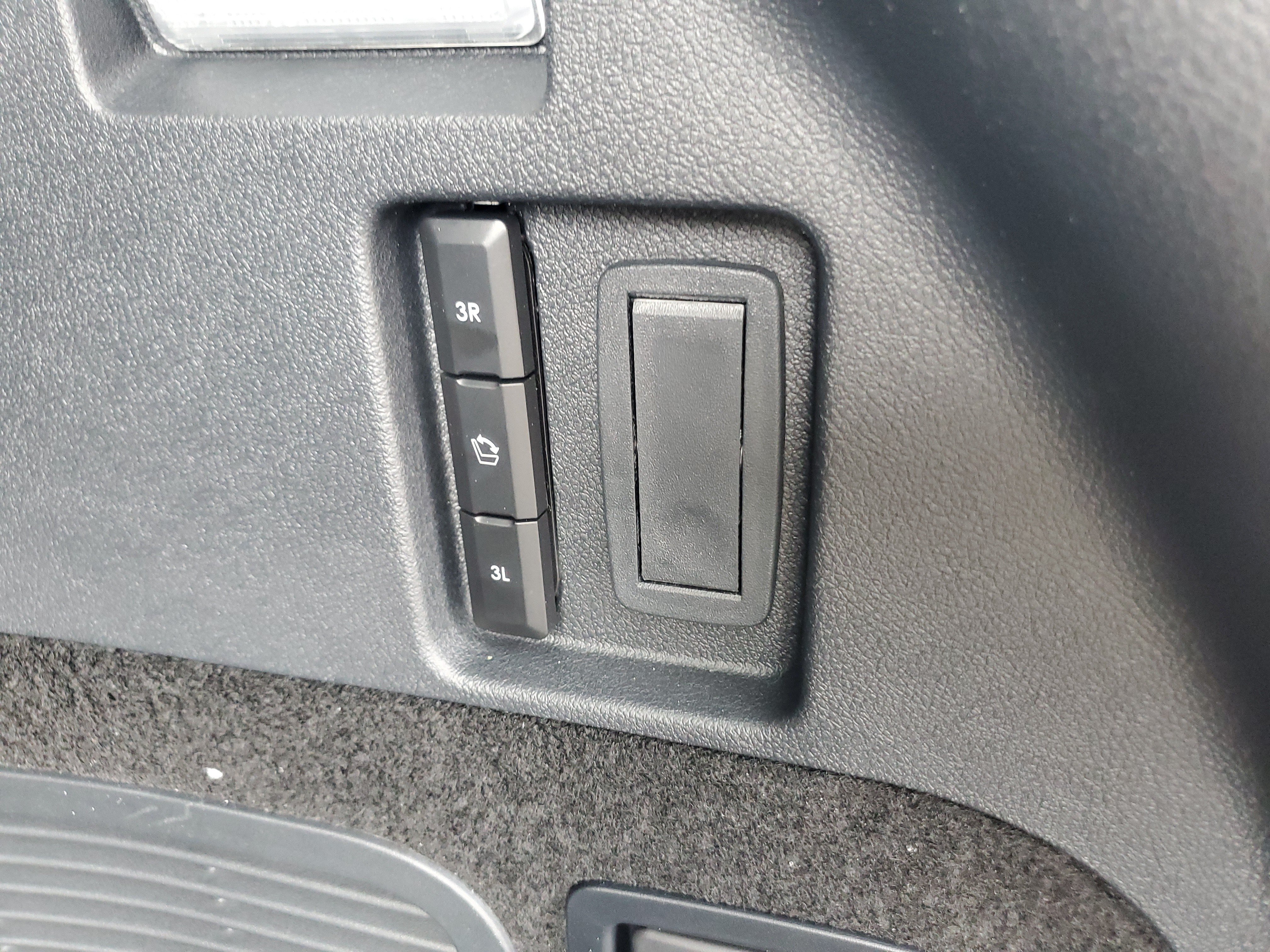 New 2027 Lincoln Aviator AWD image 30