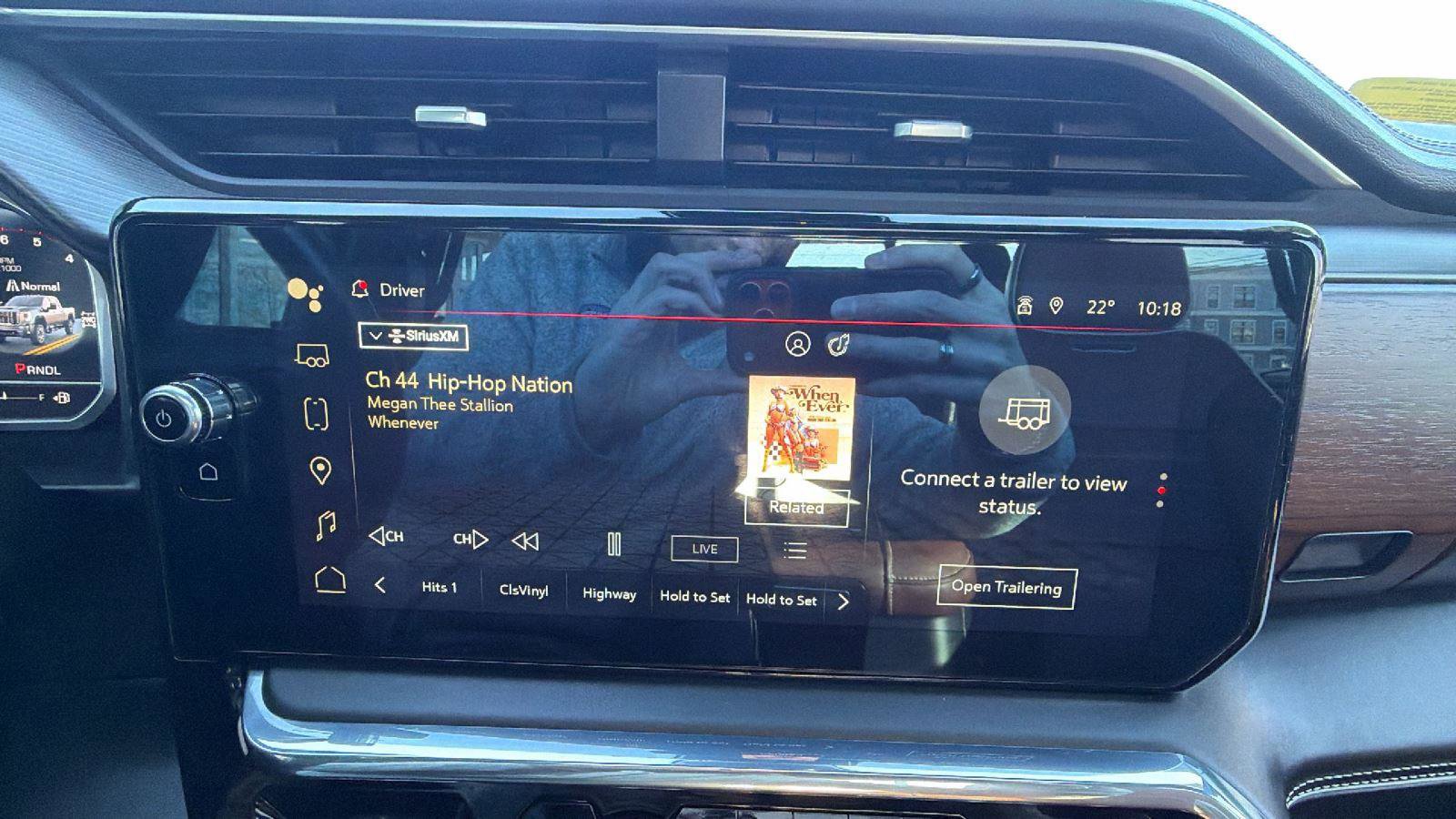 Used 2024 GMC Sierra 2500 Denali Ultimate w/ Snow Plow Prep/Camper Package image 11