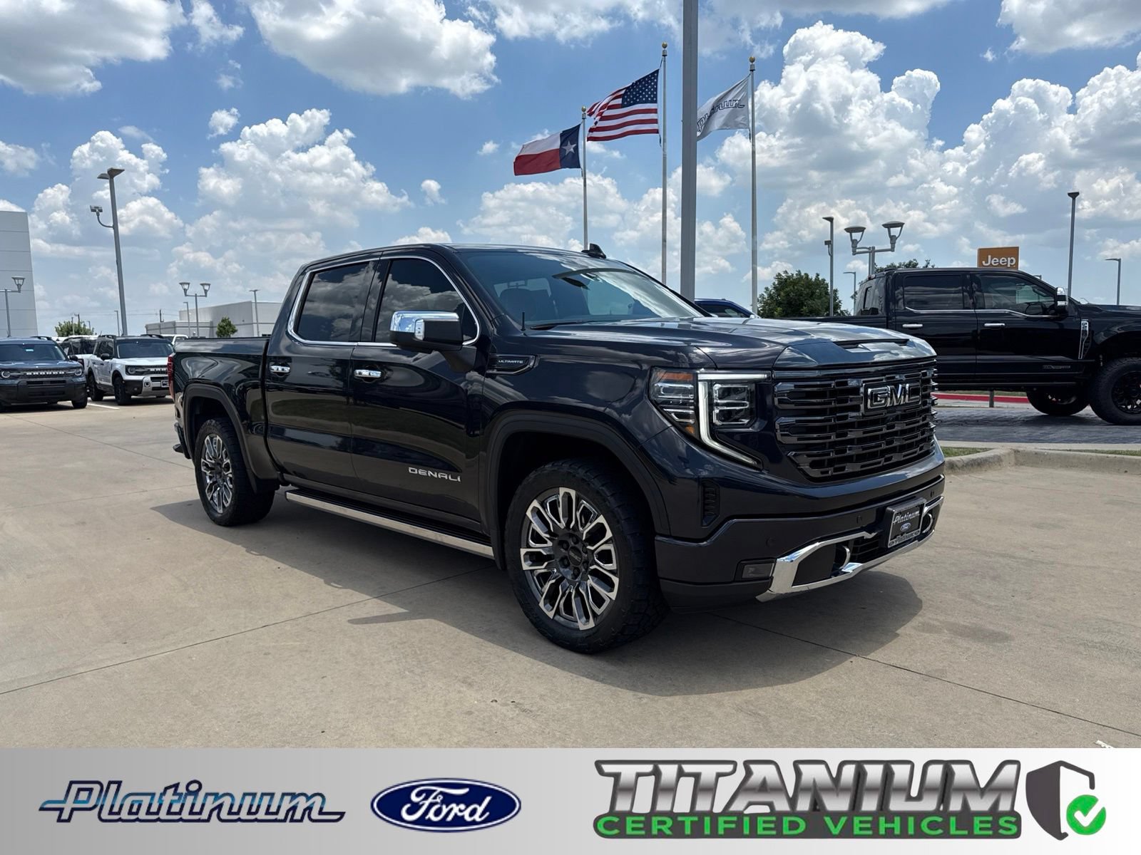 Used 2023 GMC Sierra 1500 Denali Ultimate AWD/4WD image 1