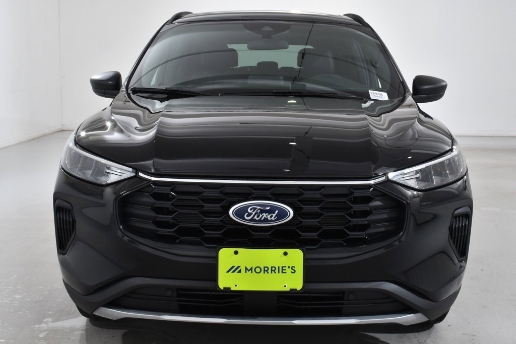 New 2025 Ford Escape ST-Line w/ Cold Weather Package image 10