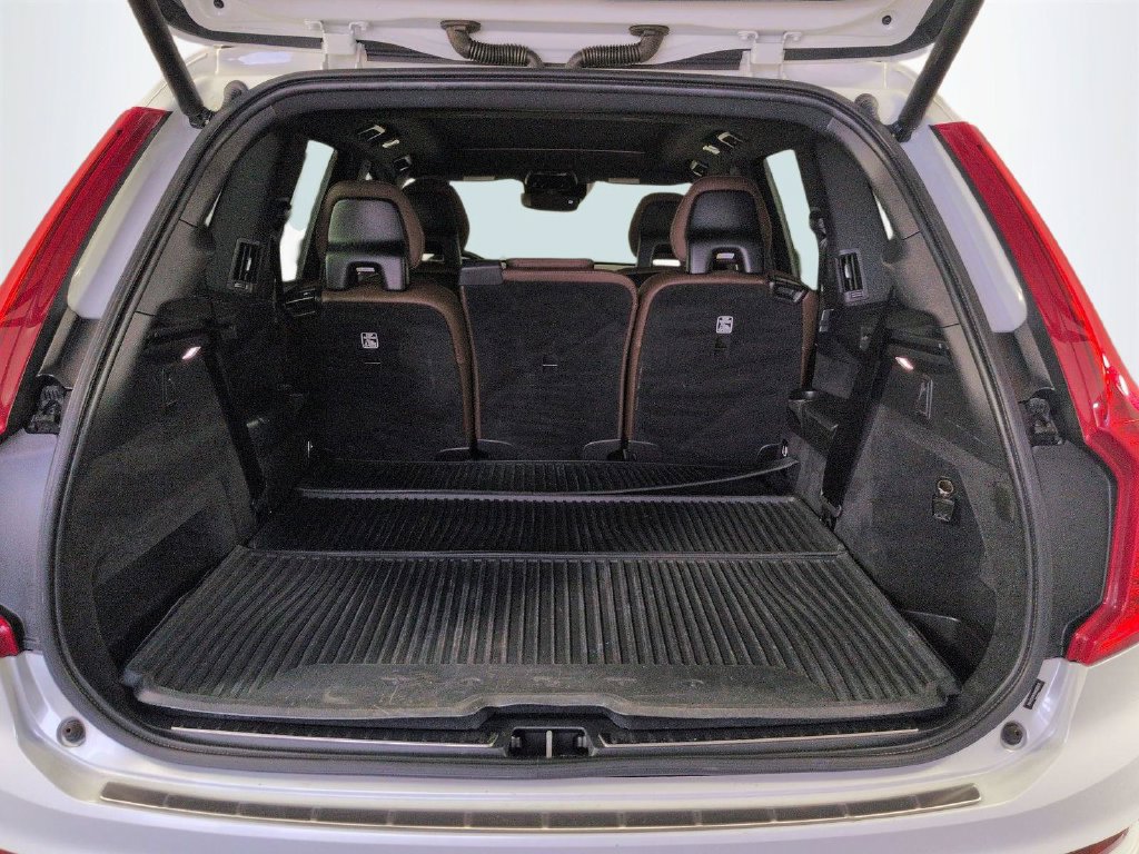Used 2021 Volvo XC90 T6 Momentum w/ Advanced Package AWD/4WD image 16