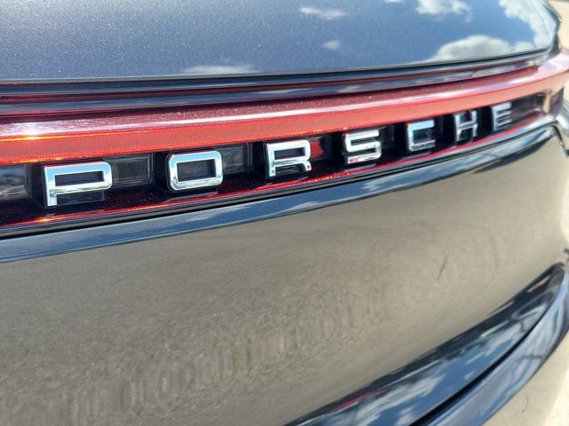 Used 2020 Porsche Macan image 9