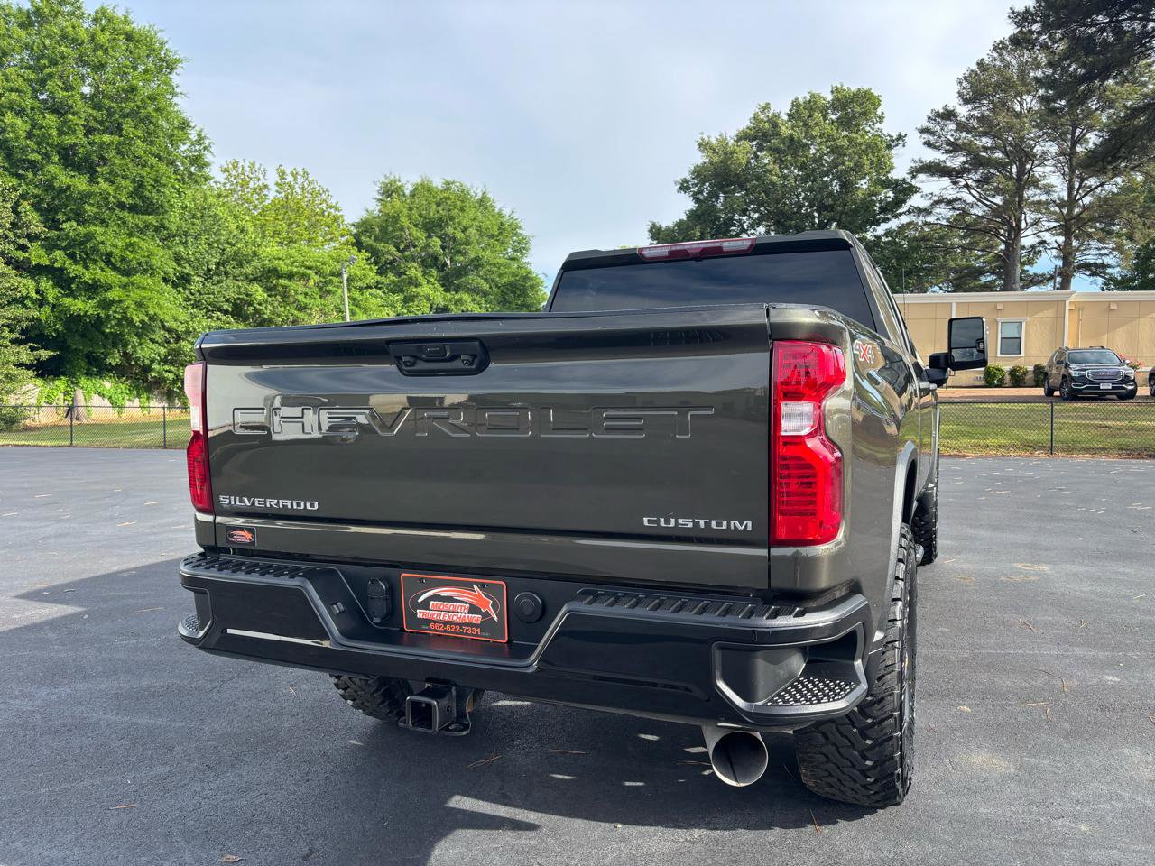 Used 2023 Chevrolet Silverado 2500 Custom w/ Custom Value Package AWD/4WD image 4