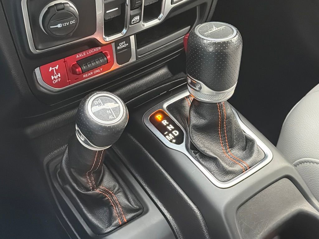 Used 2021 Jeep Gladiator Mojave w/ Cold Weather Group image 18