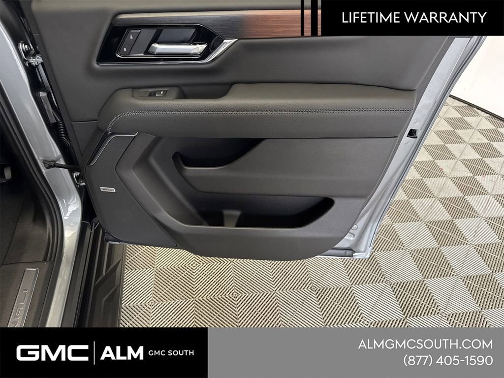 New 2026 GMC Yukon XL Denali image 18