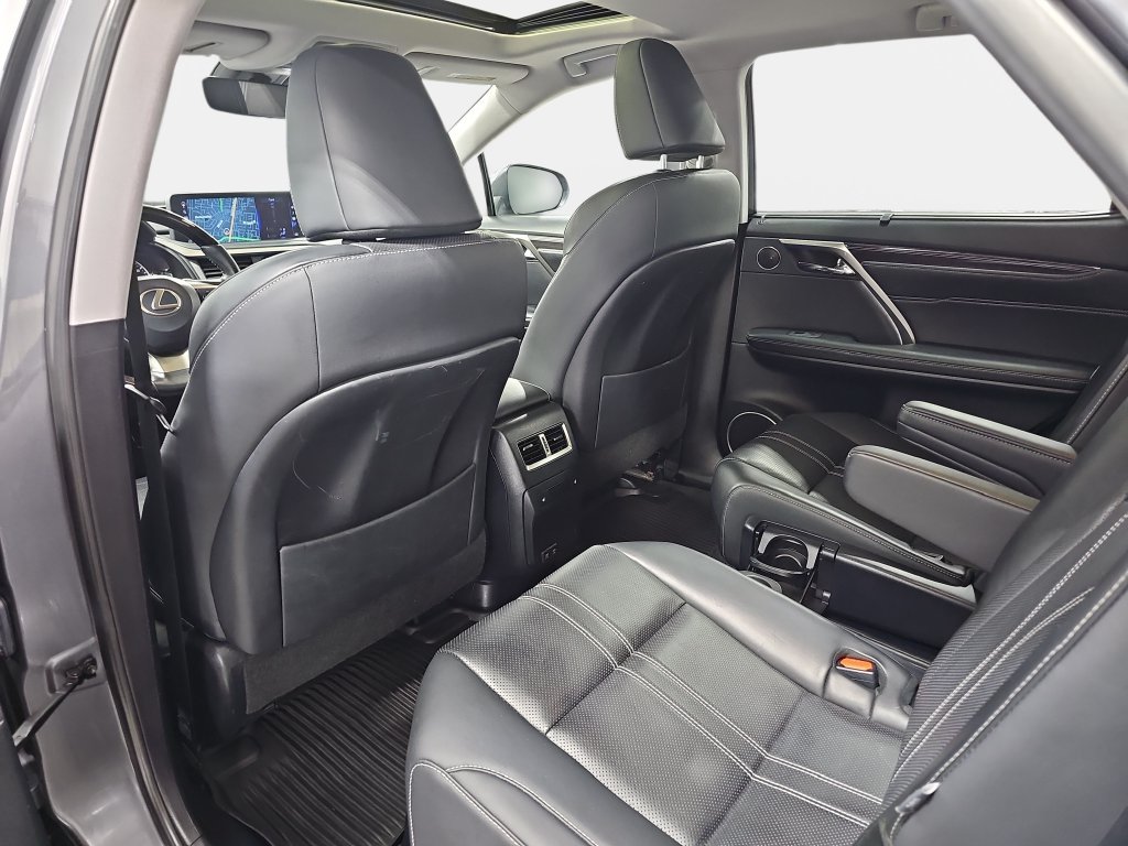 Used 2021 Lexus RX 450hL Luxury w/ Cold Area Package (CT) AWD/4WD image 13