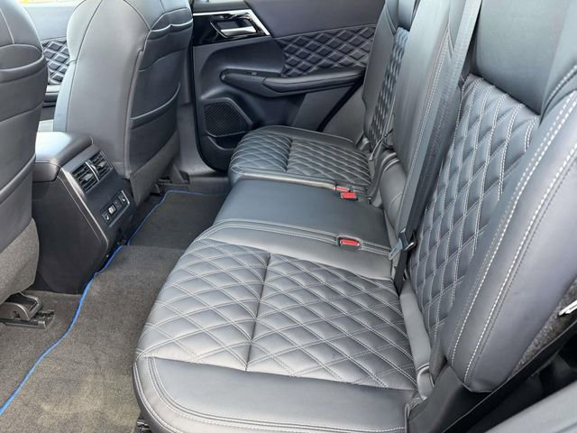 Used 2024 Mitsubishi Outlander SEL Black Edition image 21